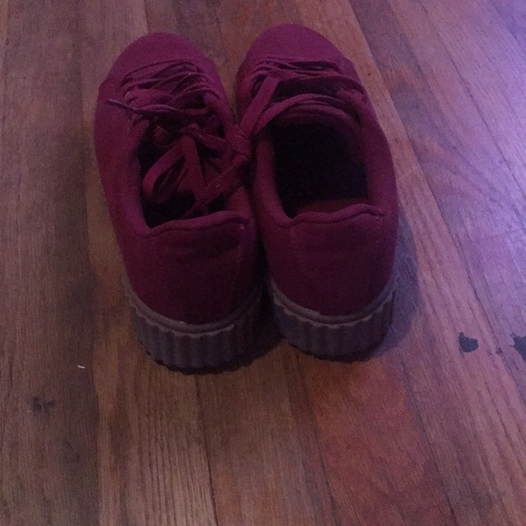 Shoes - Picture 5 of 6